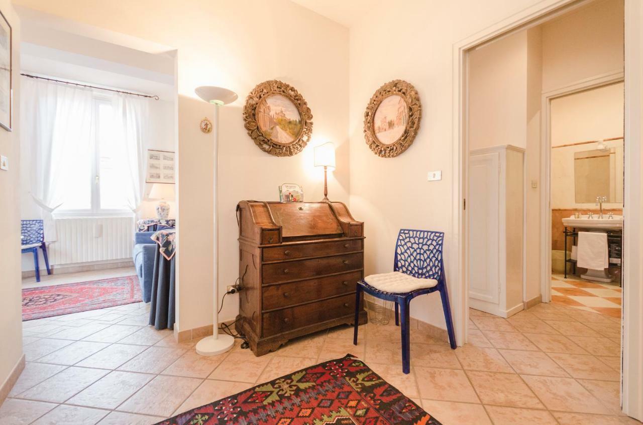 Lupari Apartment, Palazzo Storico Sotto Le Due Torri Bologna Kültér fotó