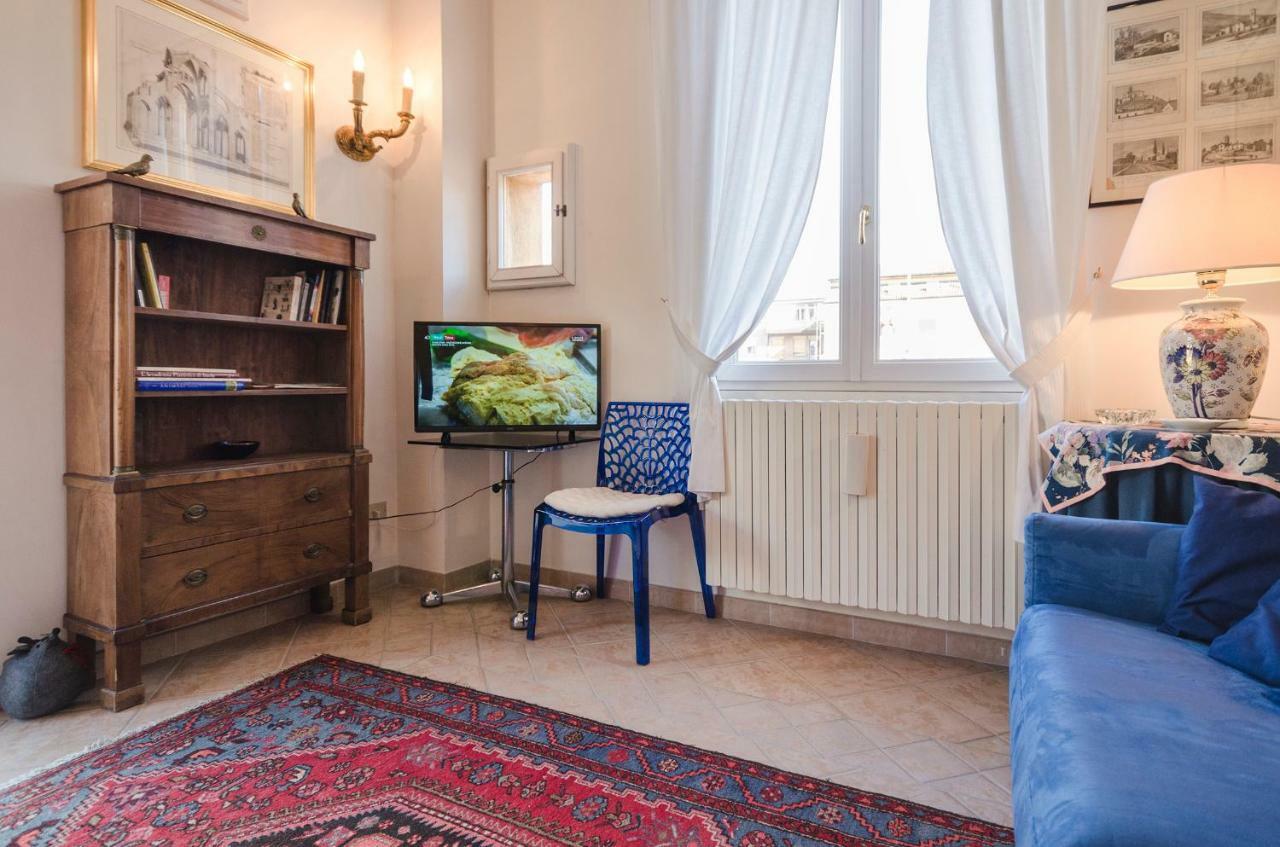 Lupari Apartment, Palazzo Storico Sotto Le Due Torri Bologna Kültér fotó
